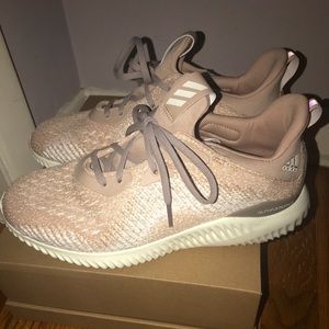 Sneakers Adidas size 7.5 new